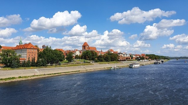 Which of these is a major Poland River?