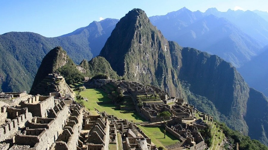 The famous ruined city, Machu Picchu, is located in the territory of which present-day state?