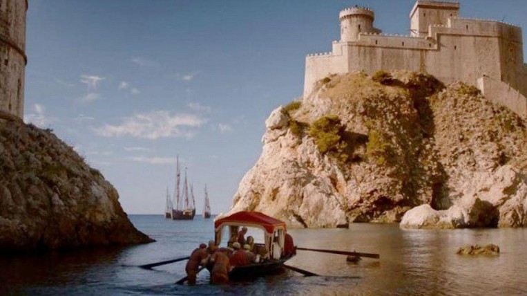 On which sea is the city of Dubrovnik?